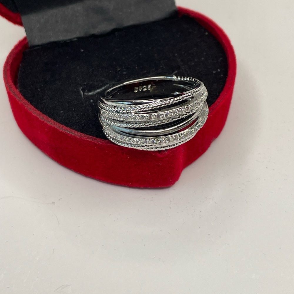 LIVE SHOW ITEMS 925 ETERNITY WEDDING RING SIZE